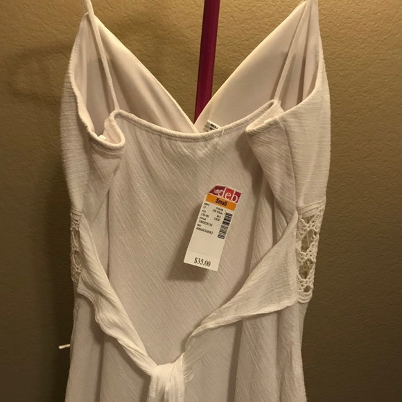 Deb White Dress - Picture 4 of 7